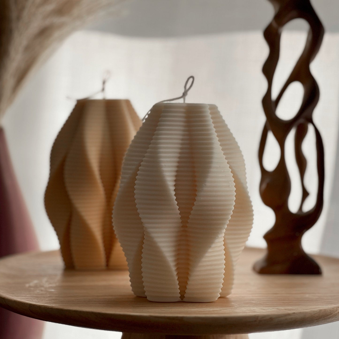 Large Ribbed Swirl Candle