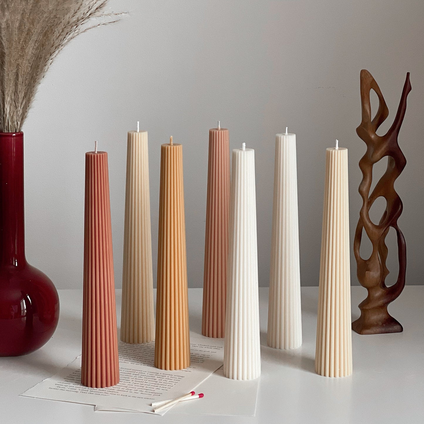 Greko Column Ribbed Candle