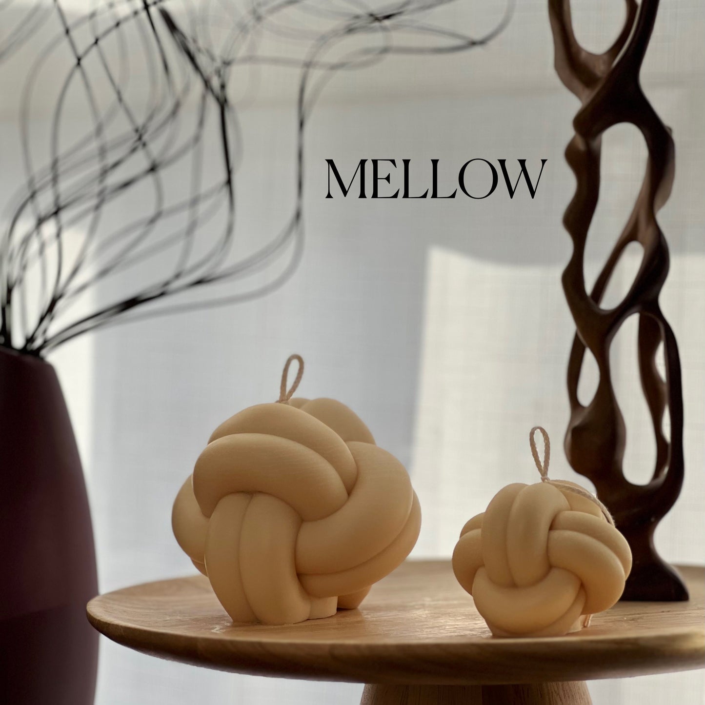 Minimalist Knot Pillar Candle