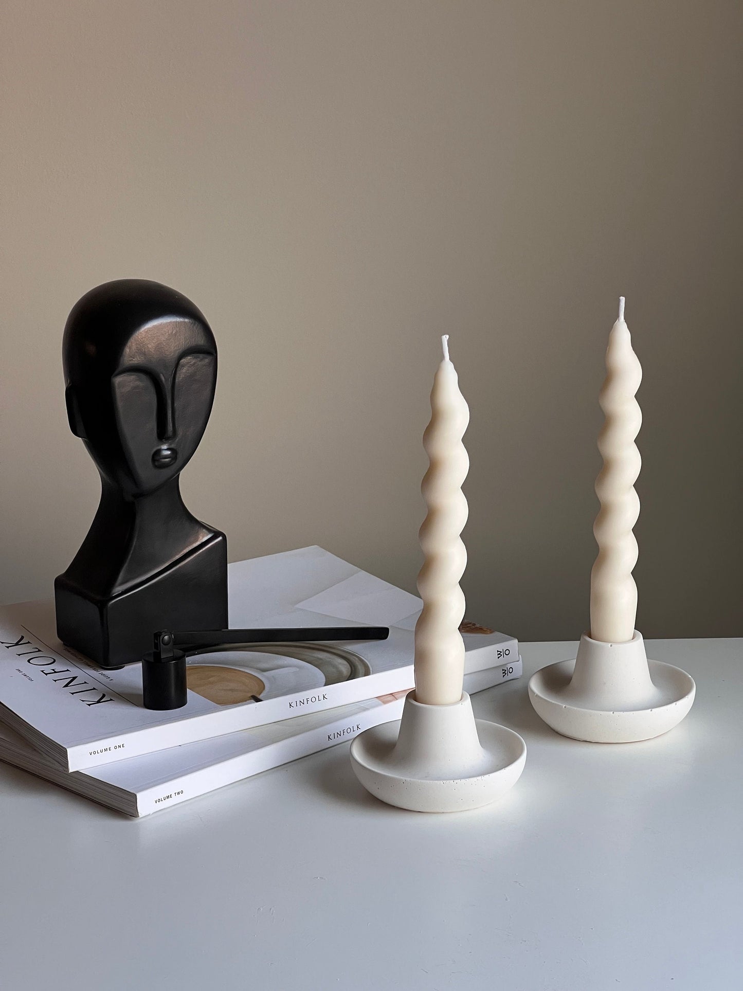 Round Candlestick Holder