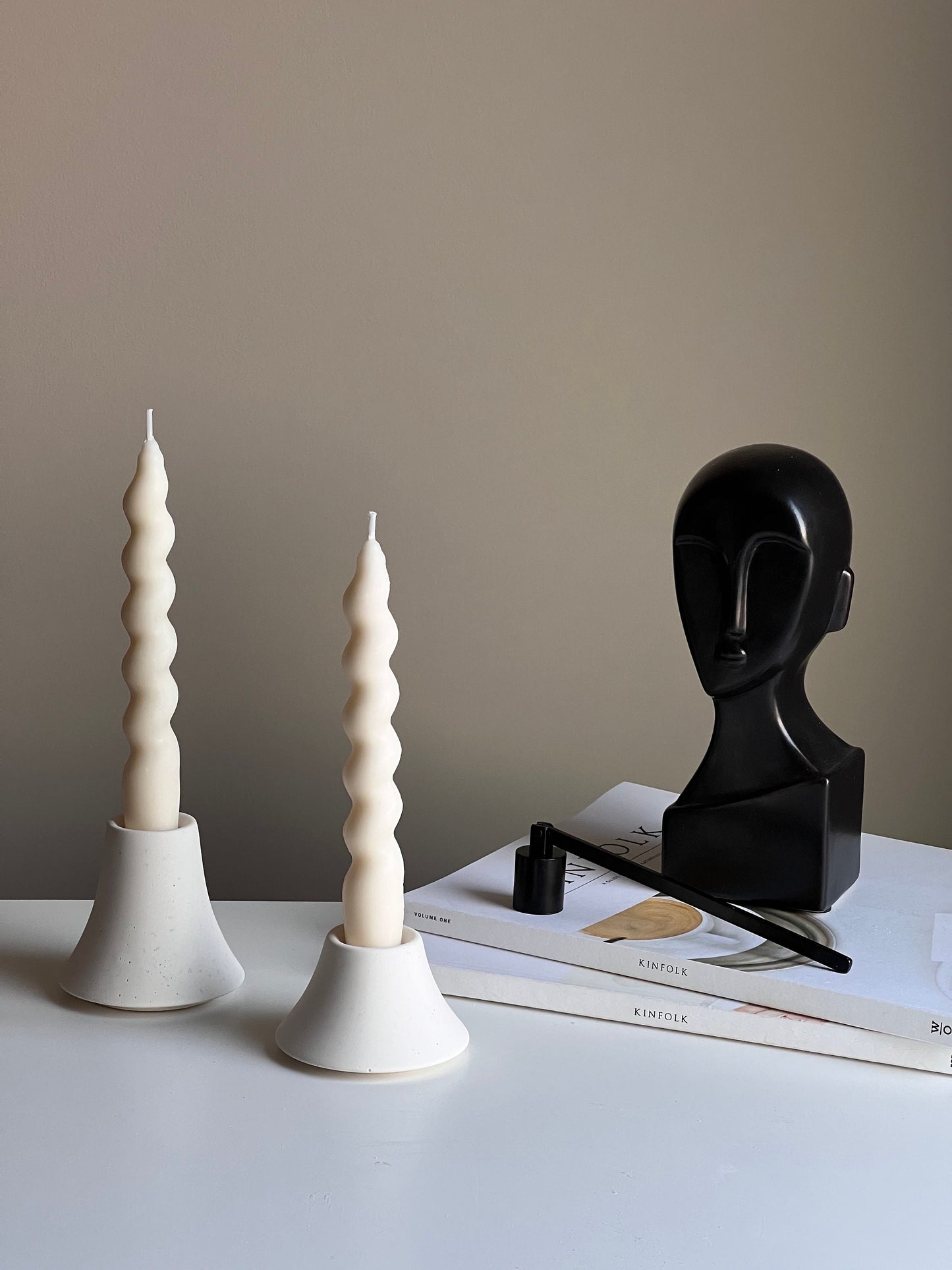 Round Candlestick Holder