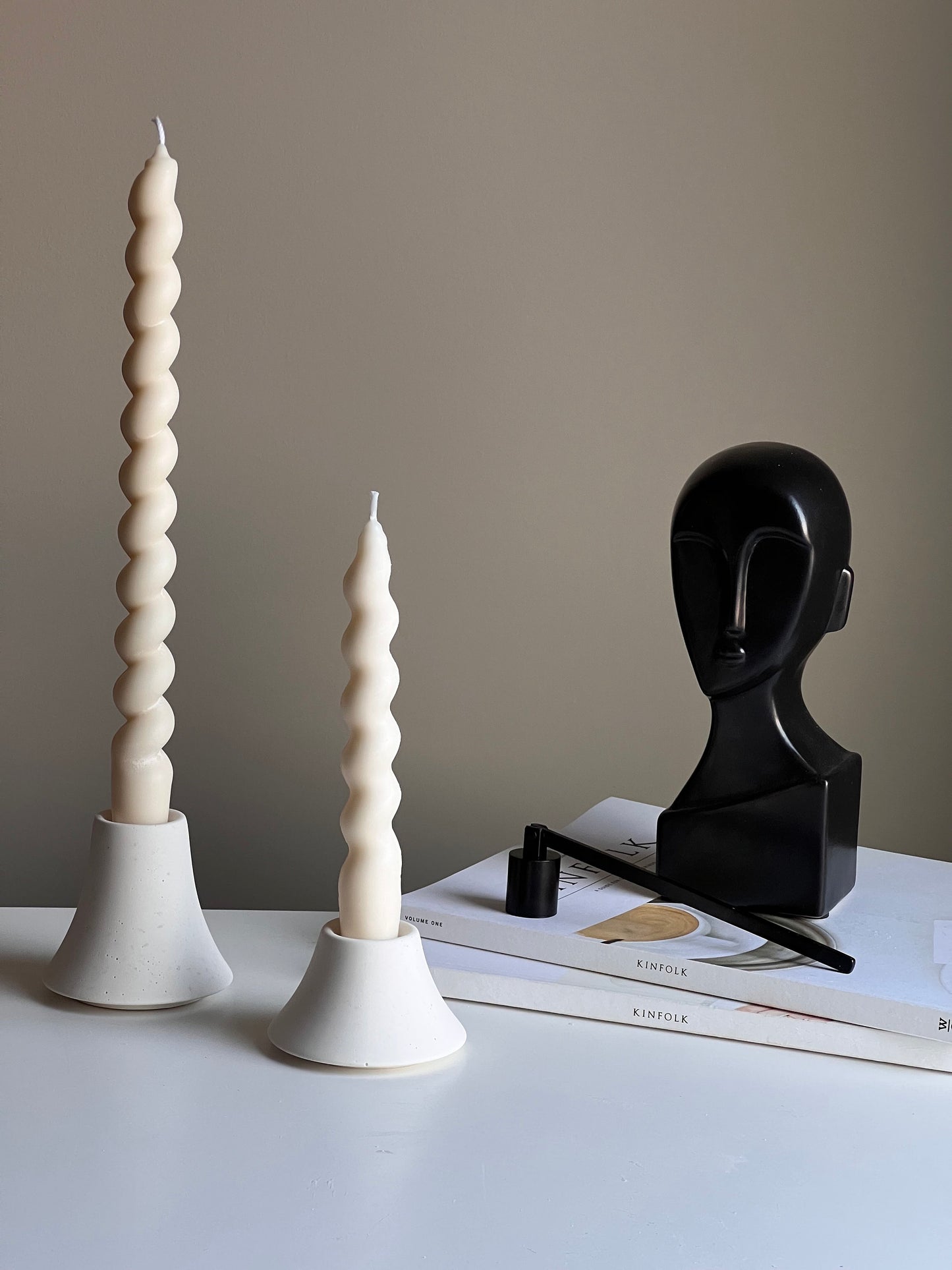 Round Candlestick Holder