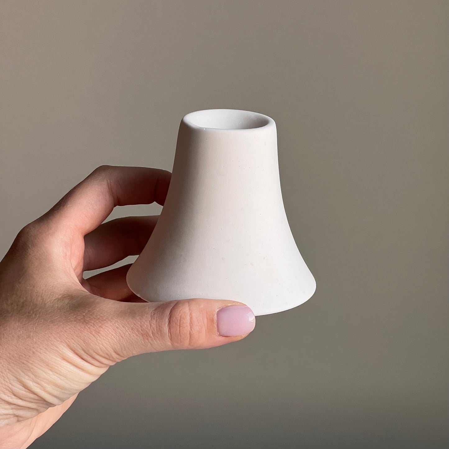 Round Candlestick Holder