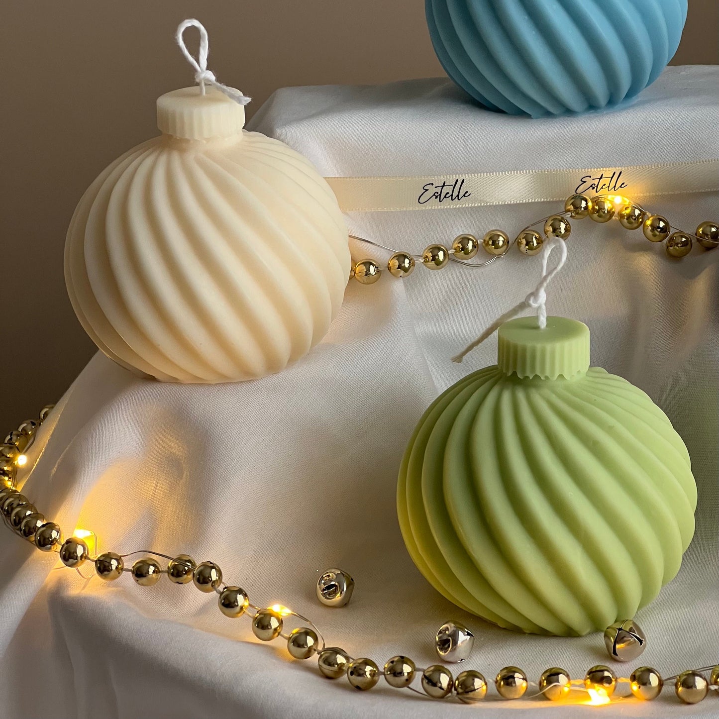 Swirl Christmas Bauble Candle