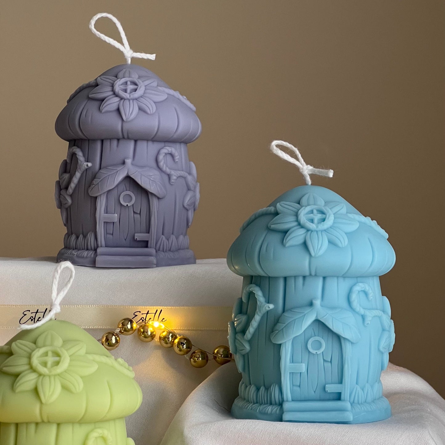 Sunflower Christmas House Candle