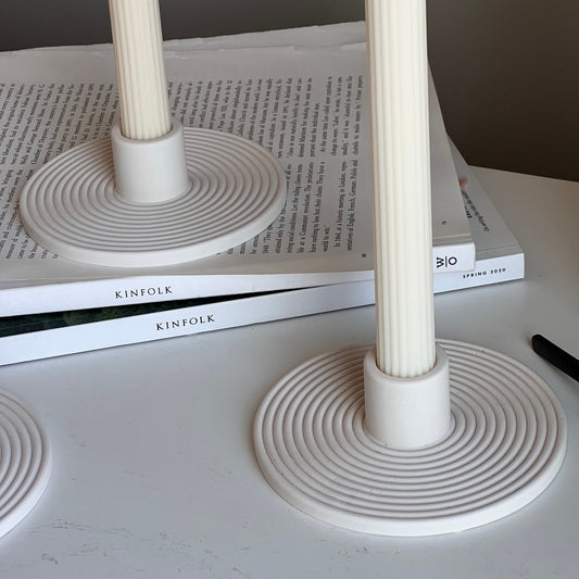 Round Minimal Candlestick Holder