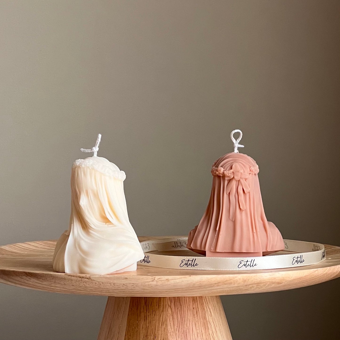 Small Blinded Lady Candle