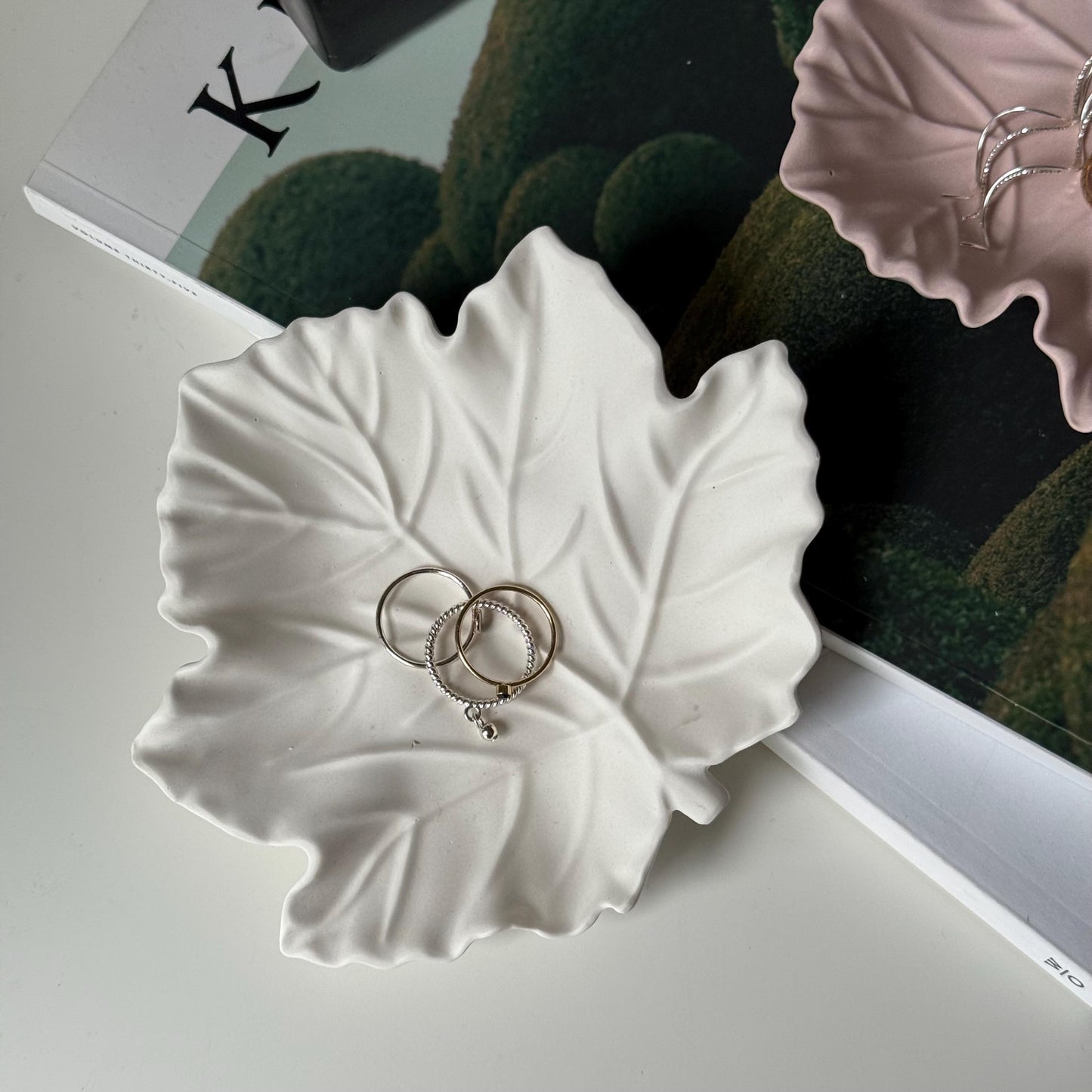 Maple Leaf Tray | Jewelry Storage Dish| Desk Accessories| Jesmonite Homeware| Gift Idea| Jesmonite Home Decor| Scandi Decor| Gift For Her