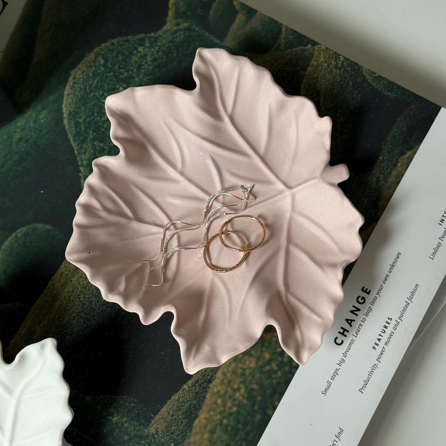 Maple Leaf Tray | Jewelry Storage Dish| Desk Accessories| Jesmonite Homeware| Gift Idea| Jesmonite Home Decor| Scandi Decor| Gift For Her