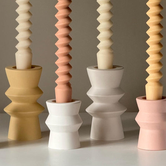Spiral Column Candlestick Holder: Minimalist Wedding Decor