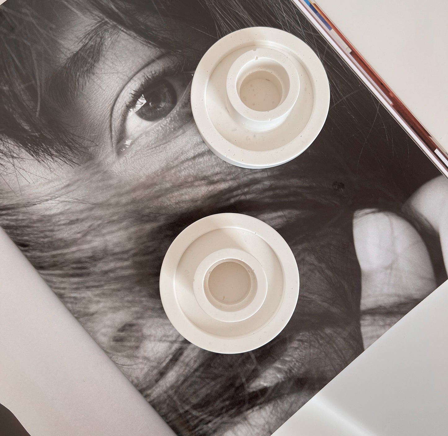 Round Candlestick Holder