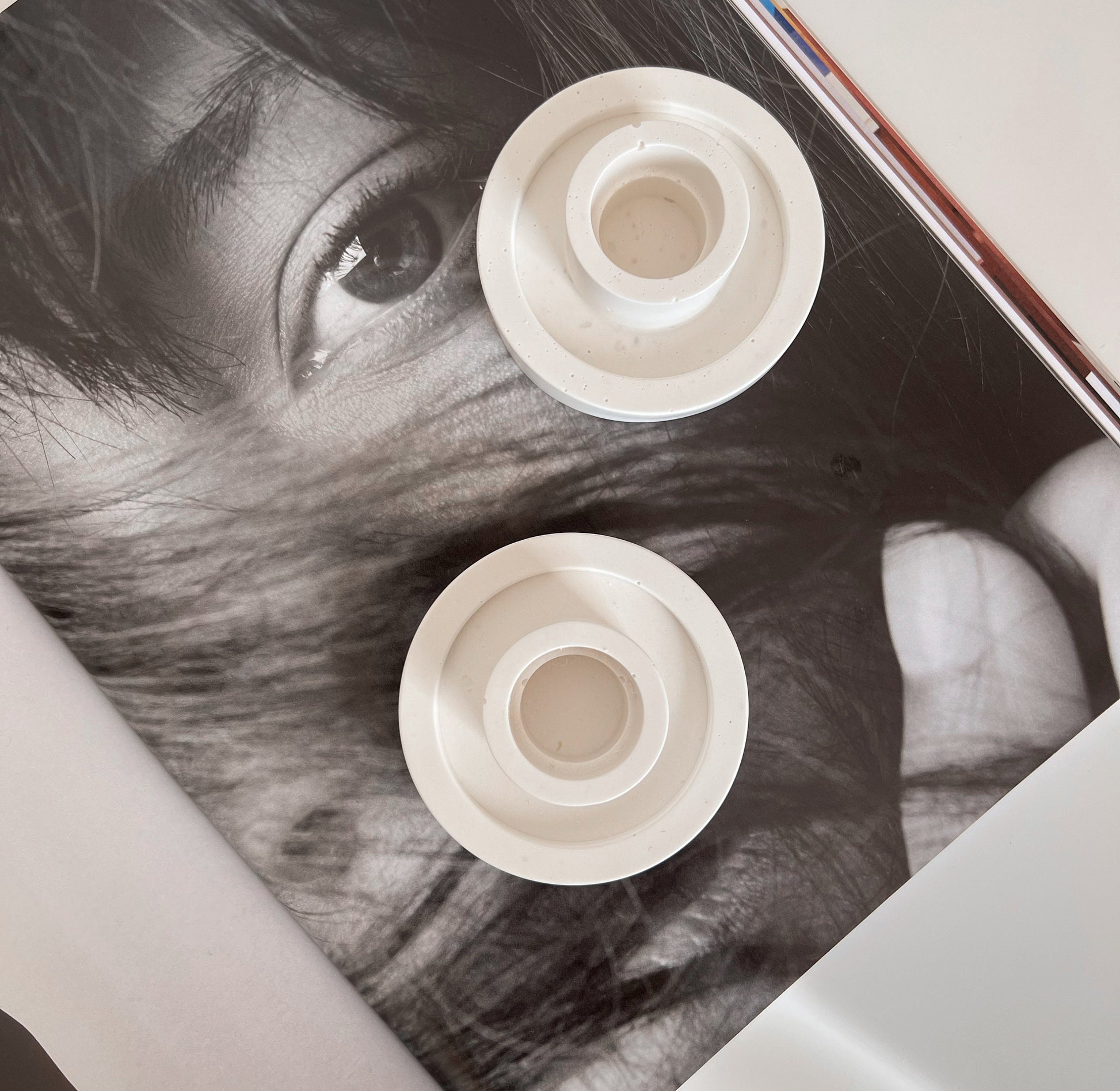 Round Candlestick Holder