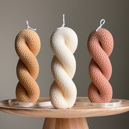 Tail Knot Pillar Candle