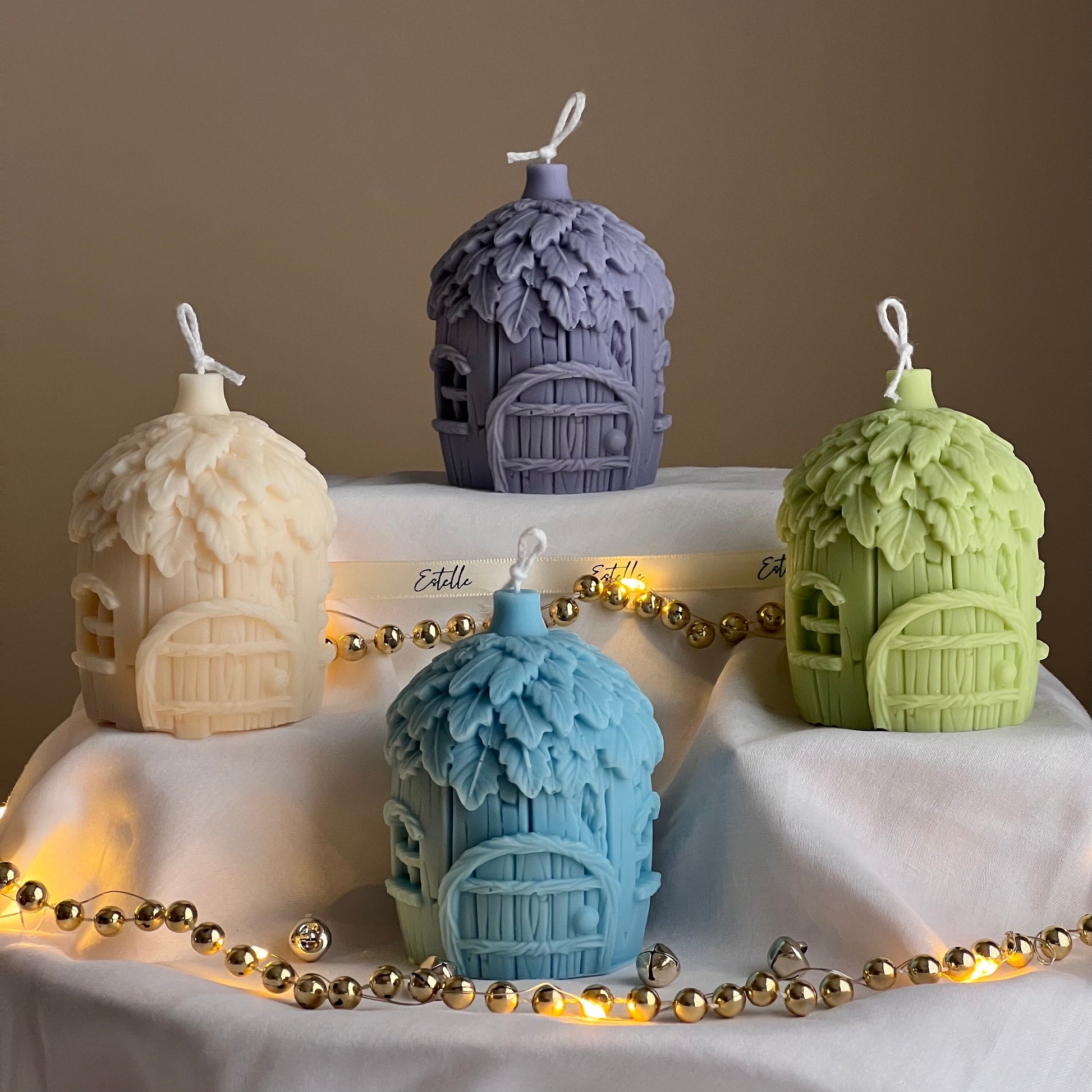 Acorn Christmas House Candle