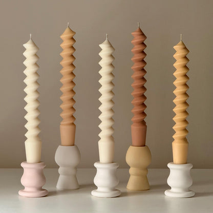 Sculptural Column Candlestick Holder: Minimalist Wedding Decor