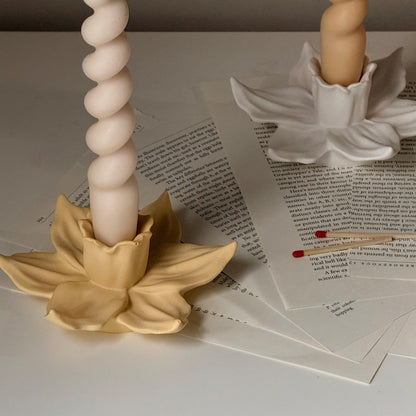 Handmade Daffodil Candlestick Holder: Minimalist Wedding Decor