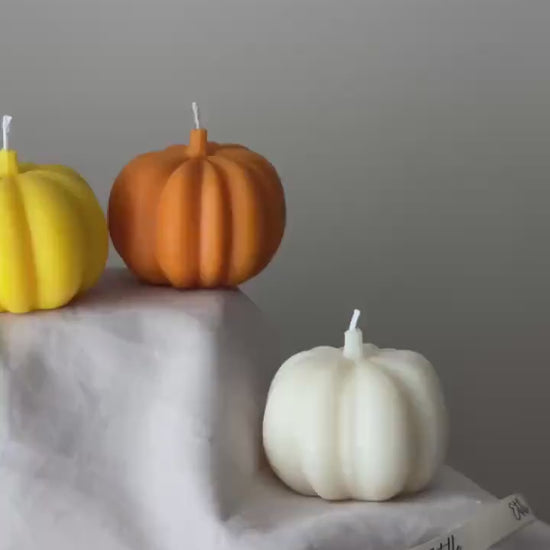 Handmade Pumpkin Soy Wax Candle: Autumn Halloween Decor