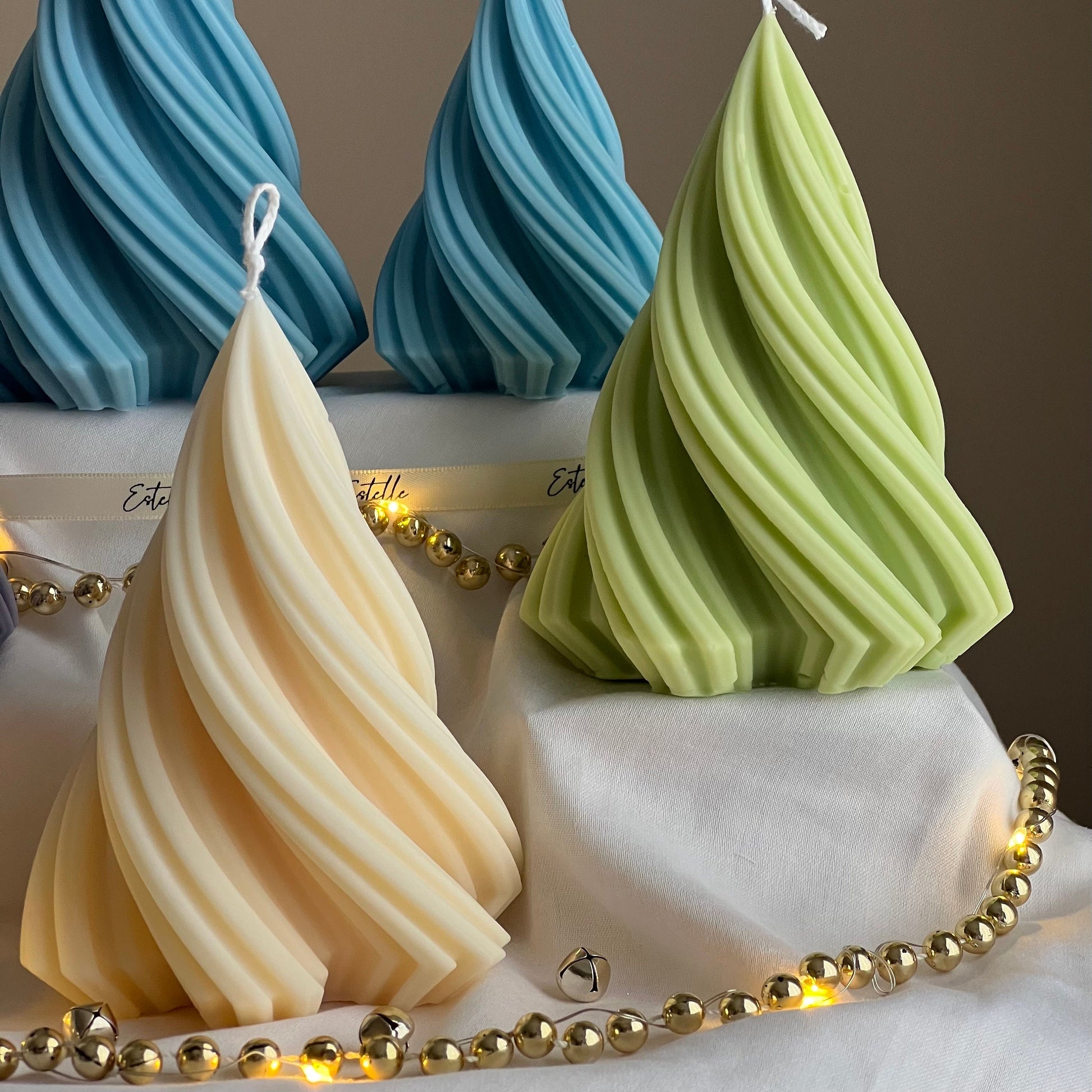 Swirl Ribbed Christmas Tree Candle |Handmade Gift| Cute Candle| Christmas Decor| Hand Poured Candle| Aesthetic Home Decor|Christmas Gift